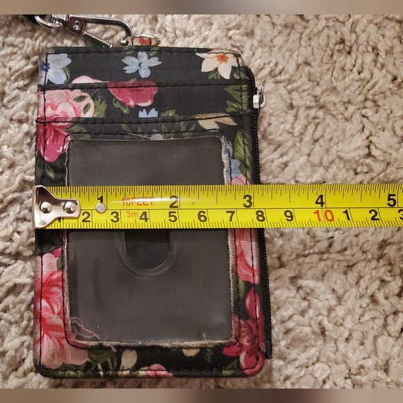 Fkora Badge Holder with Zipper - Picture 9 of 15